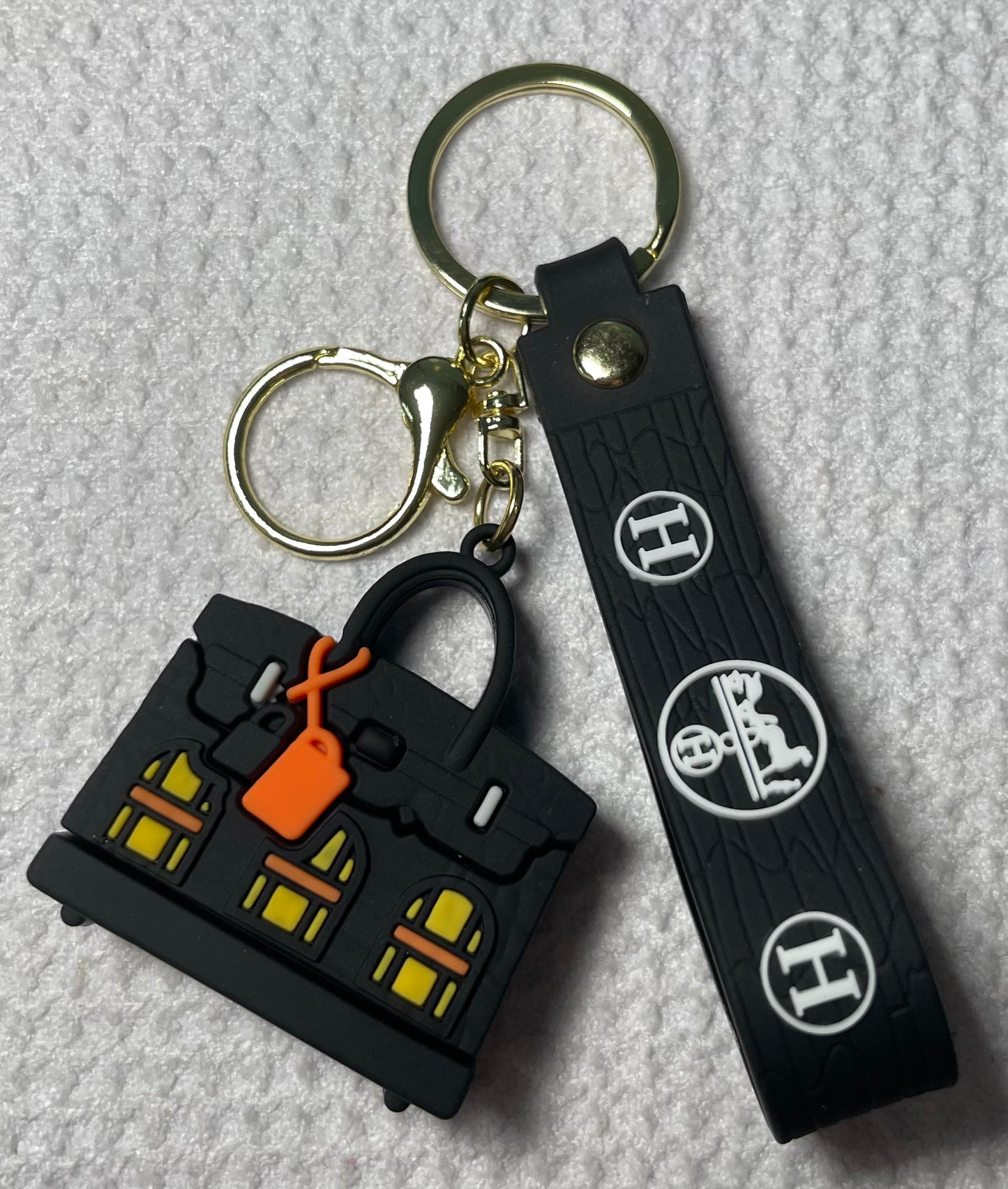 KEYCHAINS PRE-MADE