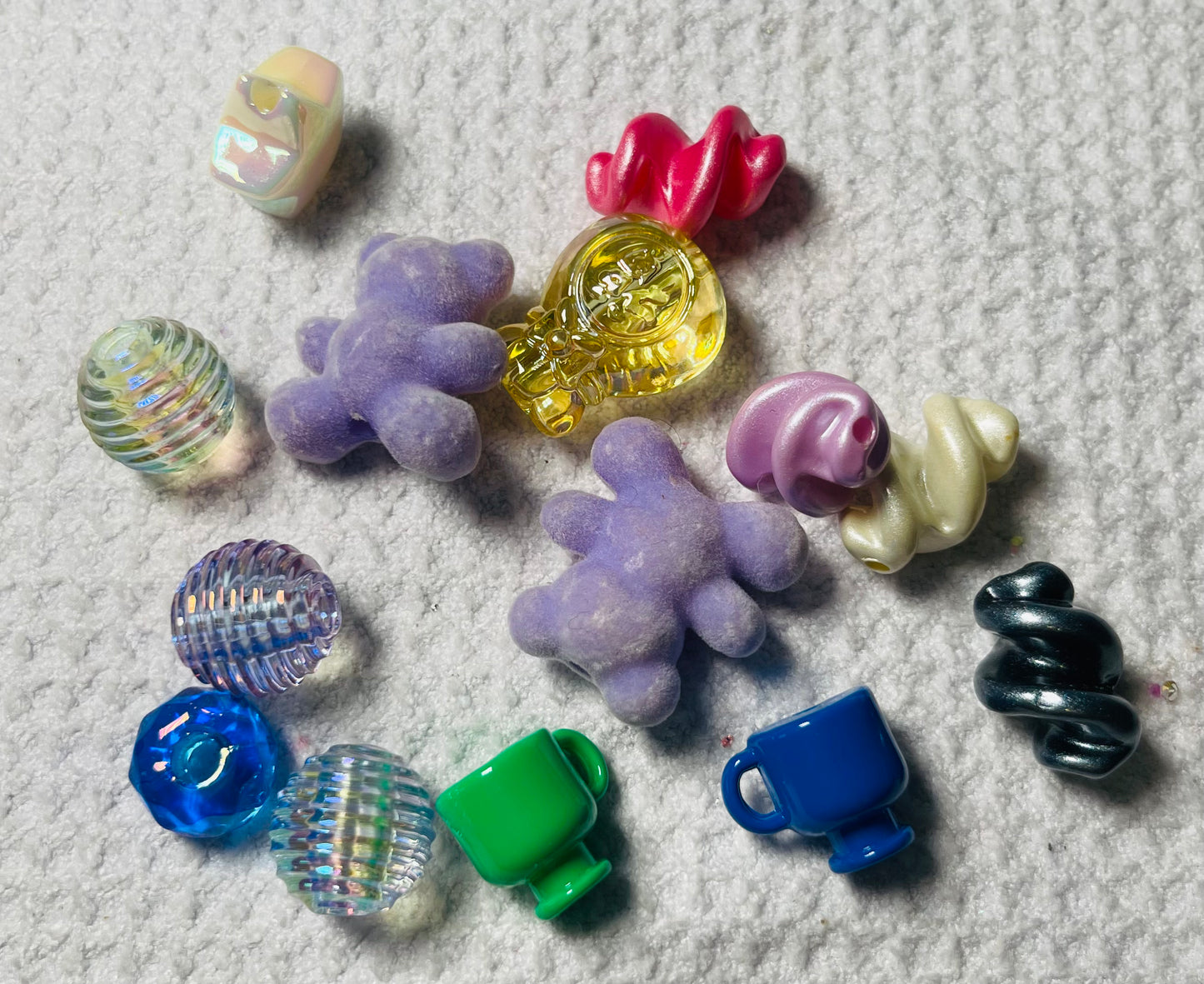 BEADS (PLEASE CLICK ON DROPDOWN TO SEE WHAT I OFFER)