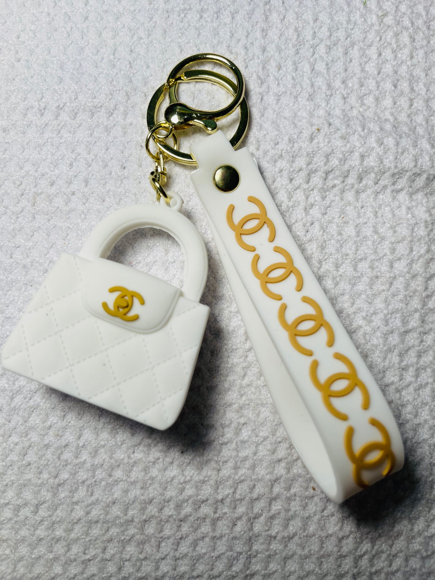 KEYCHAINS PRE-MADE