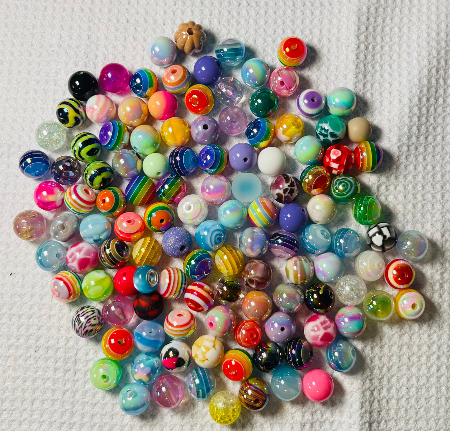 BEADS (PLEASE CLICK ON DROPDOWN TO SEE WHAT I OFFER)